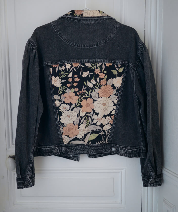 Veste en jean fleur noire