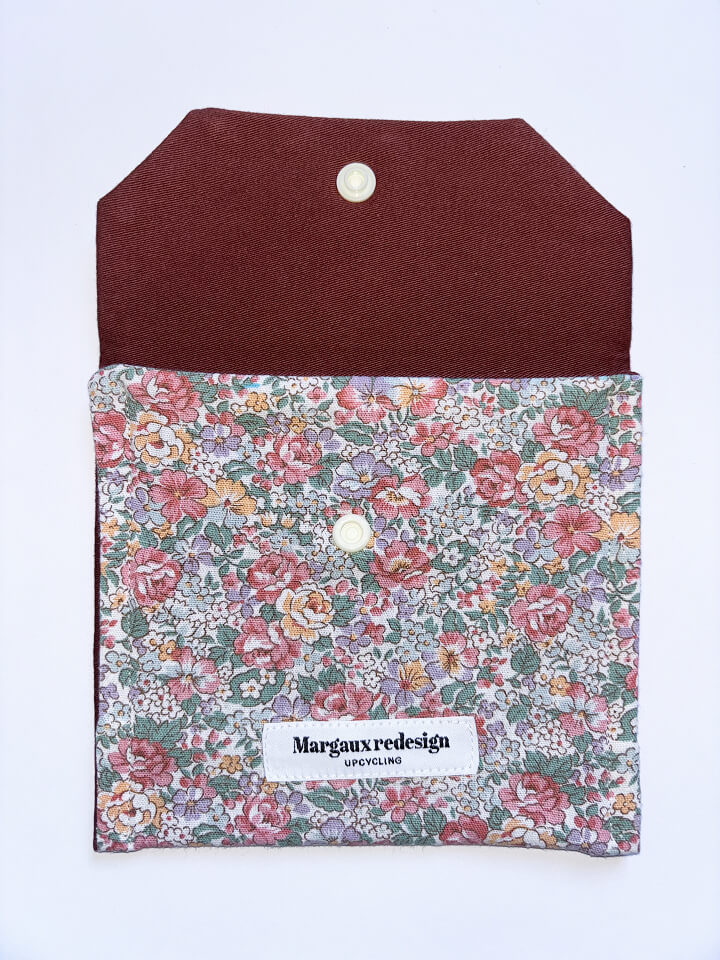 Mini pochette upcyclée fleur rose