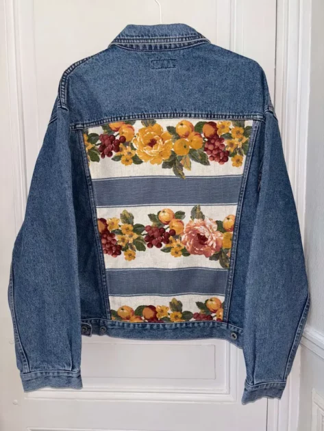 Veste en jean fleurs et fruits