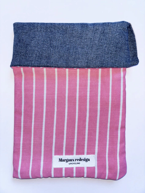 Pochette livre de poche upcyclée rose rayée